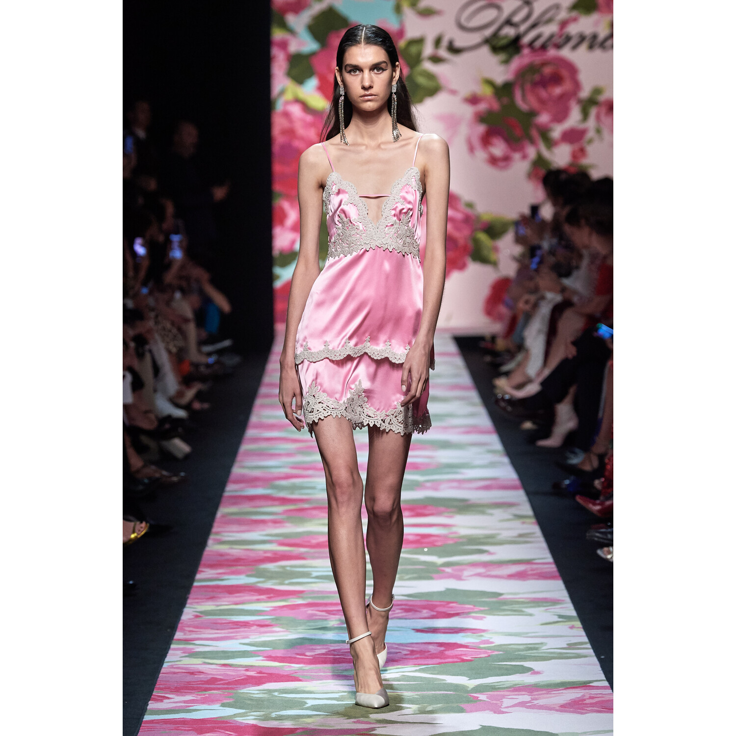 Фото Blumarine Spring 2020 / Blumarine весна-лето 2020 / Неделя моды: Милан